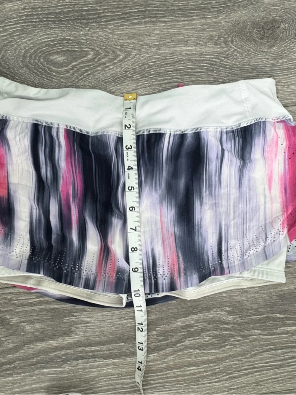 Lululemon Colorful Tennis Golf Skort Size 6 EUC Athletic Running Skirt